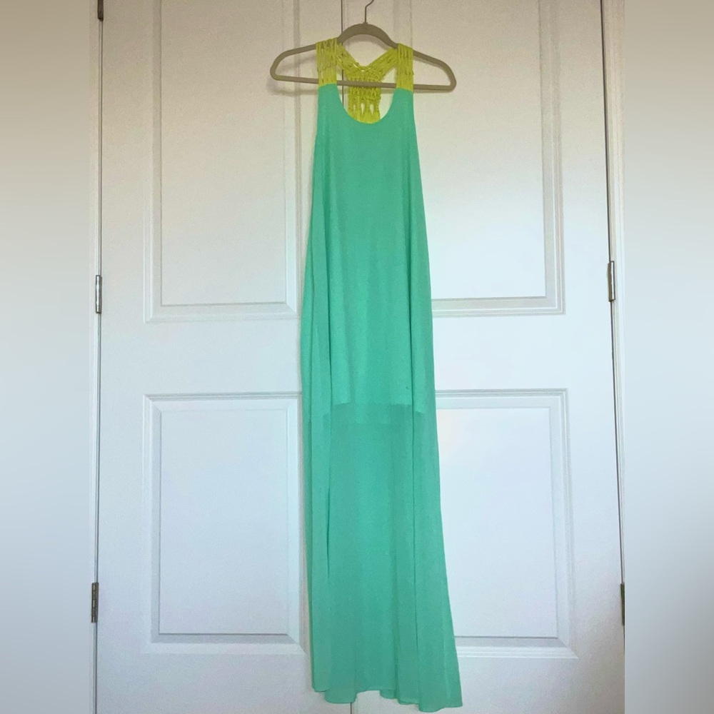 Light and airy spring / summer summer dress.
